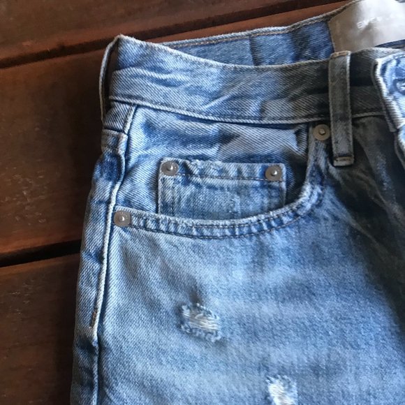 NWOT Everlane Cheeky Long Short - Picture 9 of 10